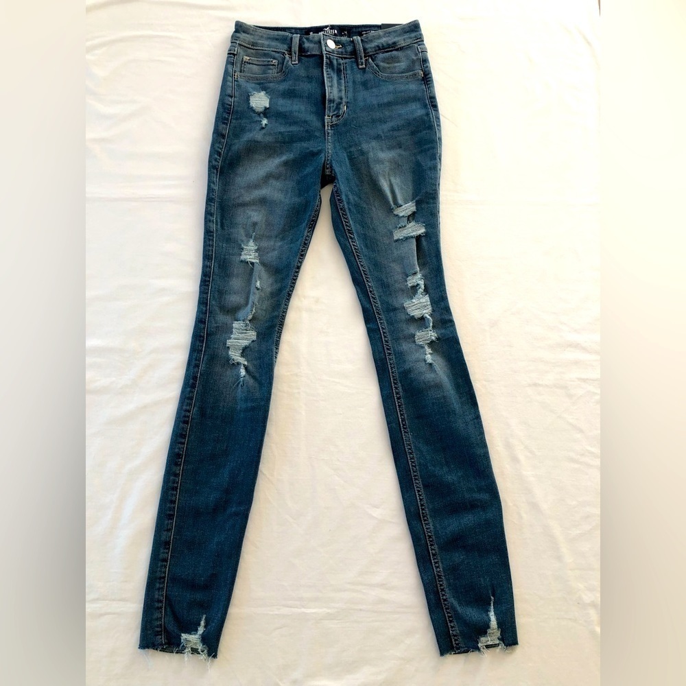 NWT Hollister California High-Rise Super Skinny Stretch Jeans. 25” Waist.